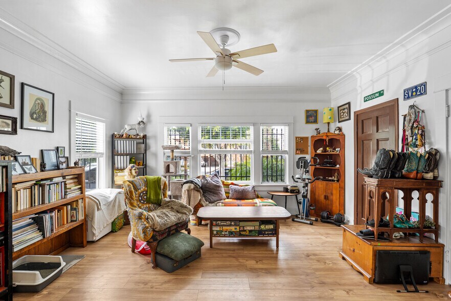 More Photos Of 204 S Serrano Ave, Los Angeles Apartments For Sale
