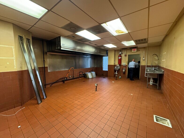 More Photos Of 16 S Union St, Concord Restaurant For Sale