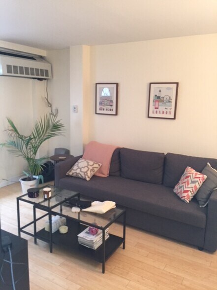 More Photos Of 340 Maple Ave, Westbury Apartments For Sale