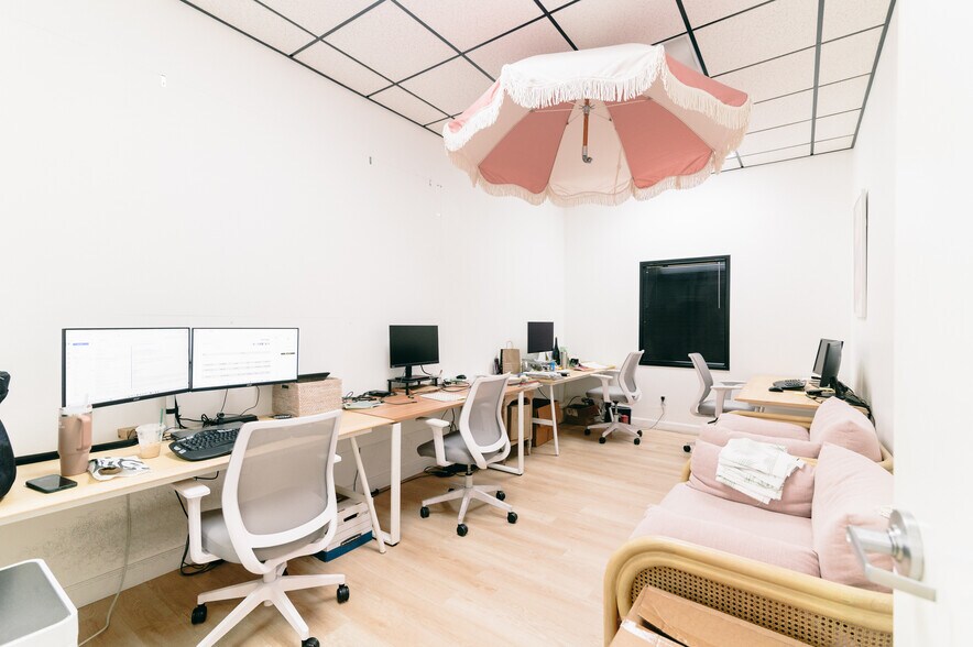 More Photos Of 19010 S Alameda St, Rancho Dominguez Distribution For Lease