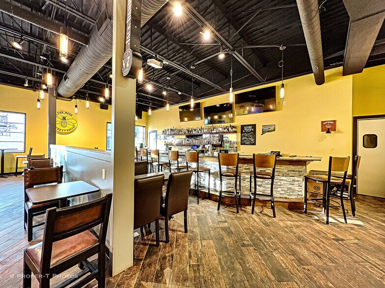 More Photos Of 1375 East St, New Britain Lodge Meeting Hall For Lease