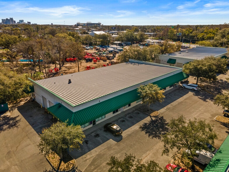 More Photos Of 3239 Old Winter Garden Rd, Orlando Flex For Sale