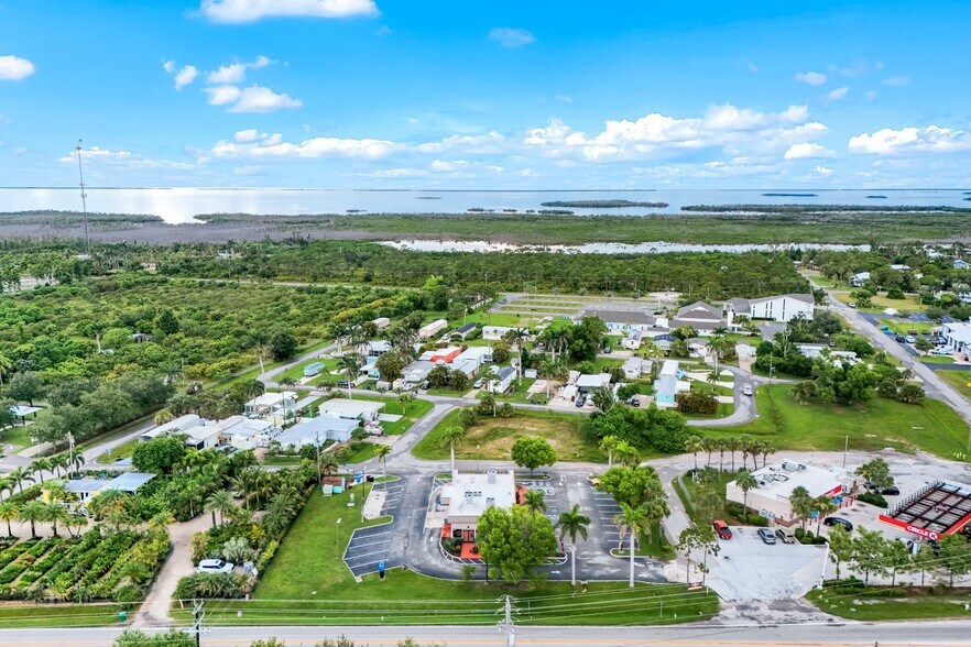 More Photos Of 10493 Stringfellow Rd, Saint James City Storefront Retail Office For Sale