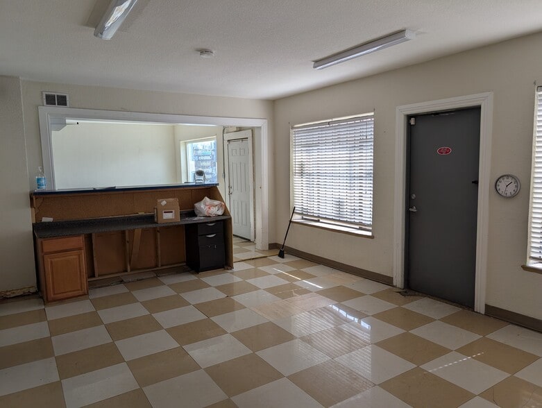 More Photos Of 2739-2741 W Alameda Ave, Denver Storefront For Sale