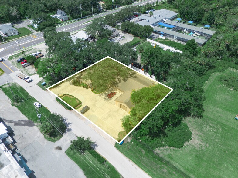 More Photos Of 112 N Poplar Ave, Sanford Flex For Lease