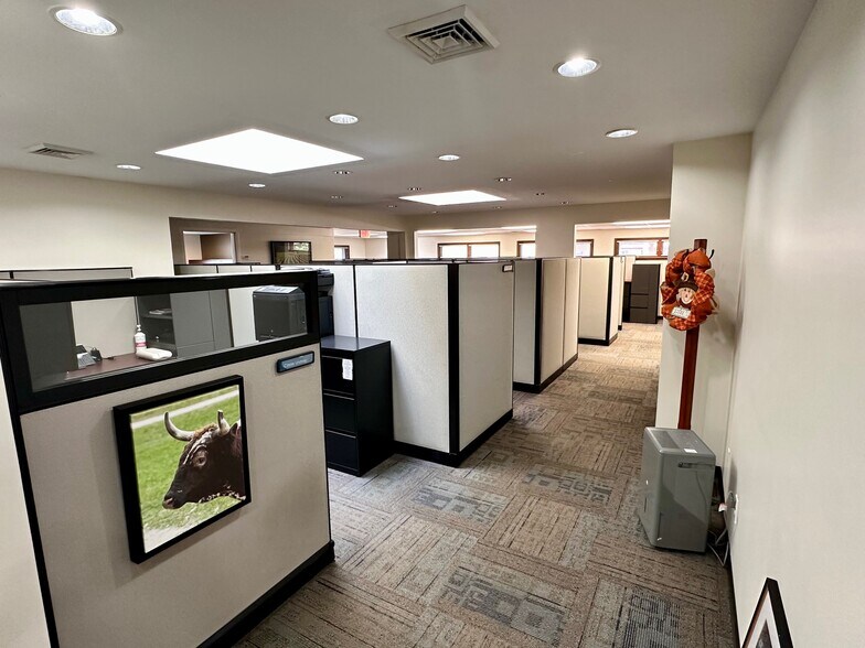 More Photos Of , Jacksonville Office For Sale