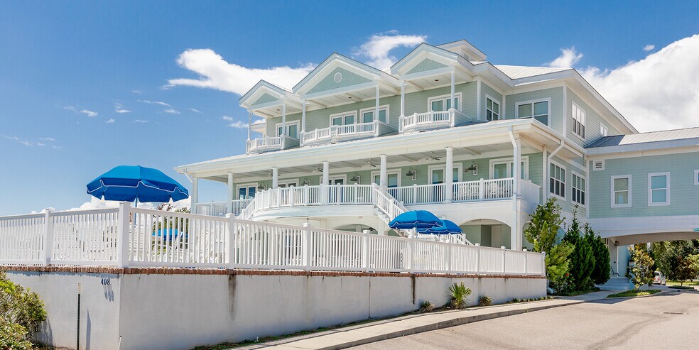 More Photos Of 408 Beach Blvd, Biloxi Freestanding For Sale