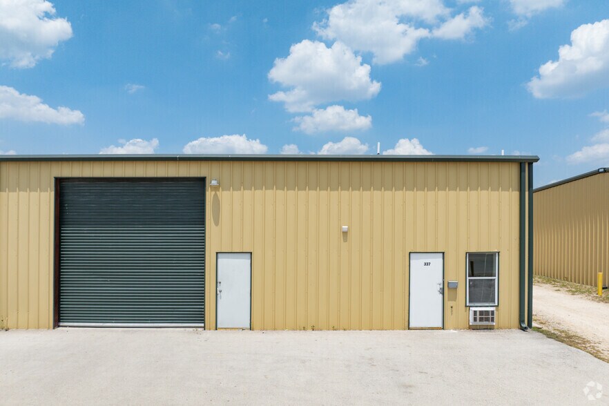 More Photos Of 410 Millennium Dr, Kyle Unknown For Lease