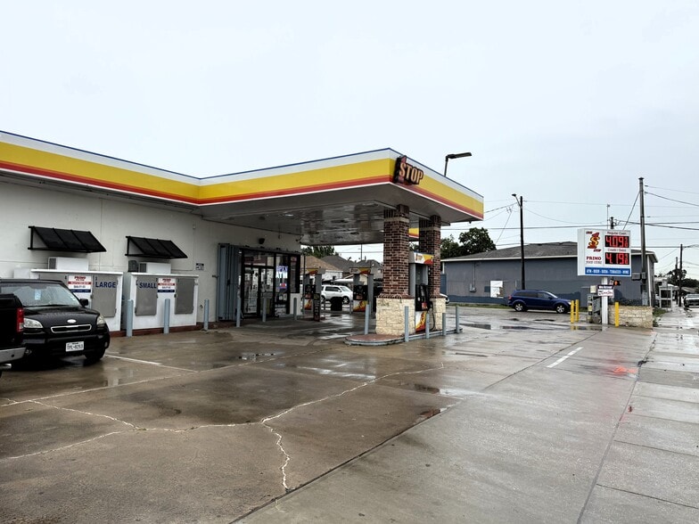More Photos Of 1005 Hogan St, Houston Storefront Retail Office For Sale