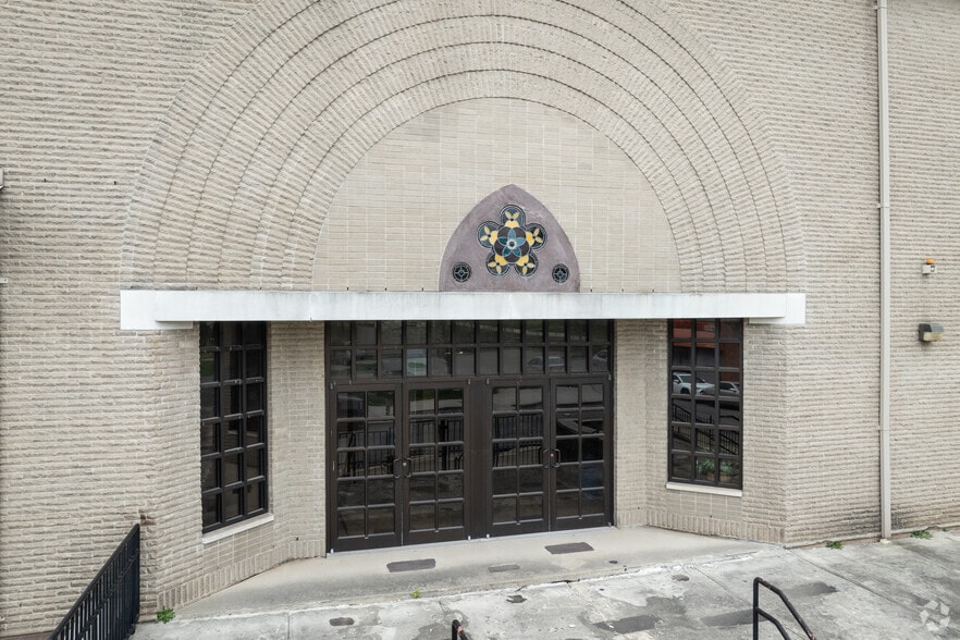 More Photos Of 400 Main St, East Orange Religious Facility For Sale