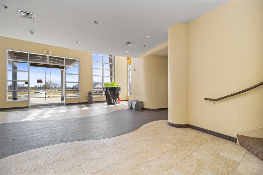 More Photos Of 200 City Hill Dr, London Medical For Lease
