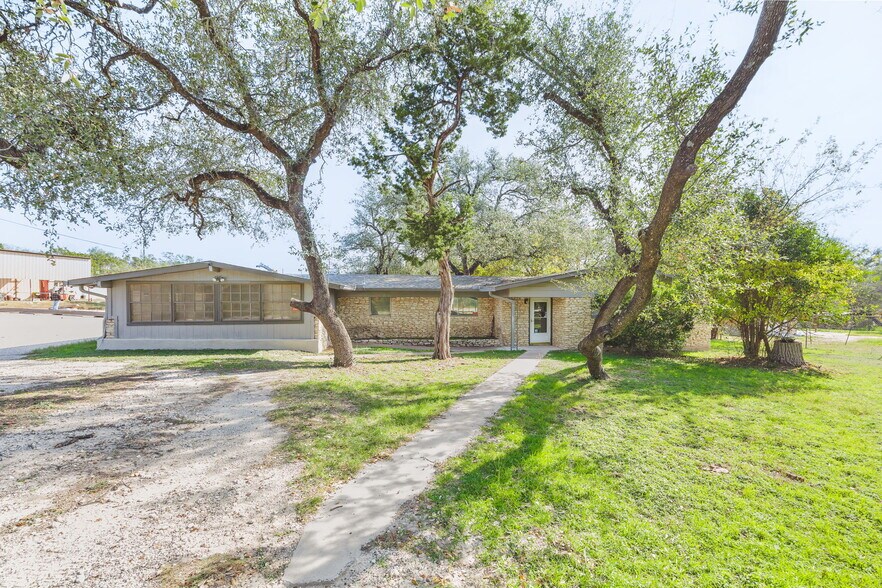 More Photos Of 7909 Rosson Dr., Austin Land For Lease