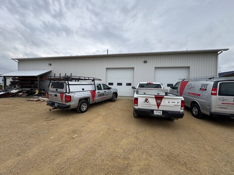 More Photos Of 4070 E Brigham Rd, Blue Mounds Office For Sale