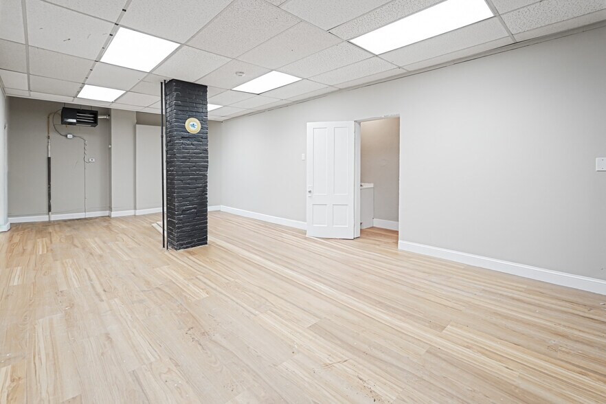 More Photos Of 168 Lunenburg St, Fitchburg Storefront Retail Residential For Lease