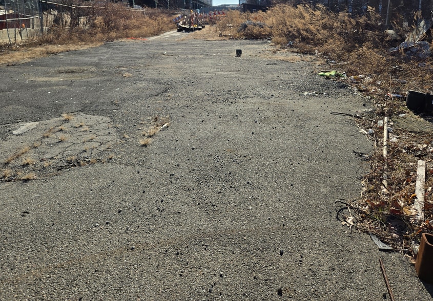 Primary Photo Of 2828 Shell Rd, Brooklyn Land For Lease