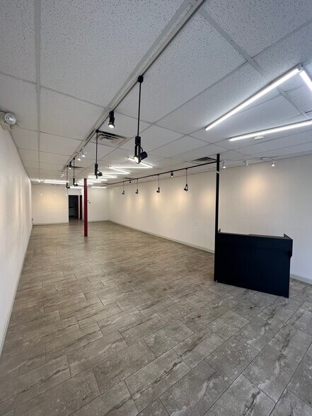 More Photos Of 5010 W Main St, League City Unknown For Lease