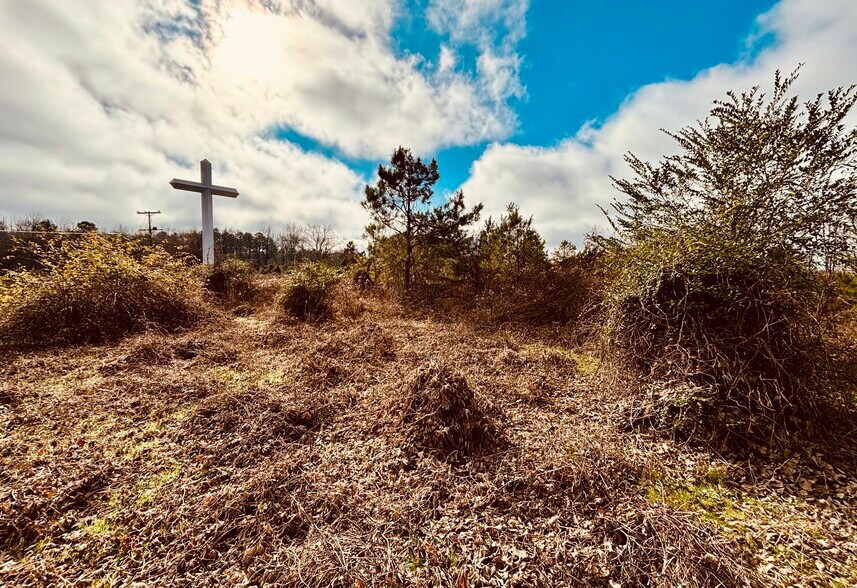 More Photos Of 413 SE Frontage Rd, Winona Land For Sale