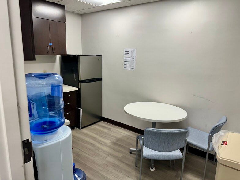 More Photos Of 148 East Ave, Norwalk Medical For Sale