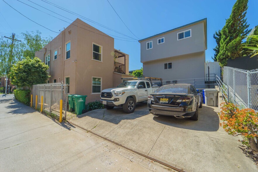 More Photos Of 1714 Robinson Ave, San Diego Apartments For Sale