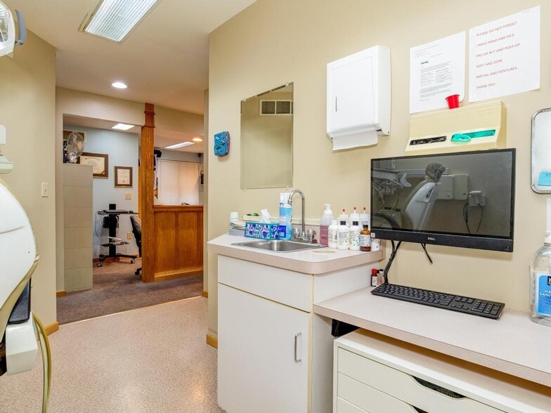 More Photos Of 413 Bridge St, Beaver Healthcare For Sale