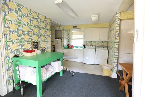 More Photos Of 600 Crockett Cir, Paris Specialty For Sale