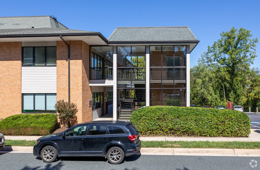 More Photos Of 8422 Bellona Ln, Towson Office For Sale