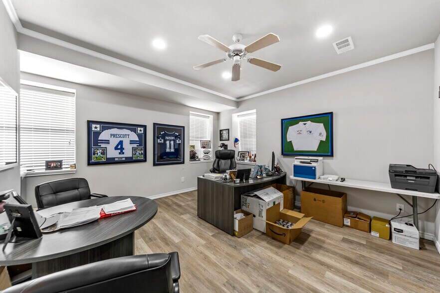 More Photos Of 24 Decker Ct, Wylie Warehouse For Lease