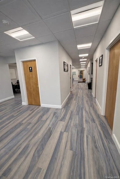 More Photos Of 19 Morris Ave, Rockville Centre Medical For Sale
