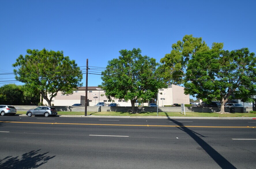 More Photos Of 3325 N Palo Verde Ave, Long Beach Medical For Lease