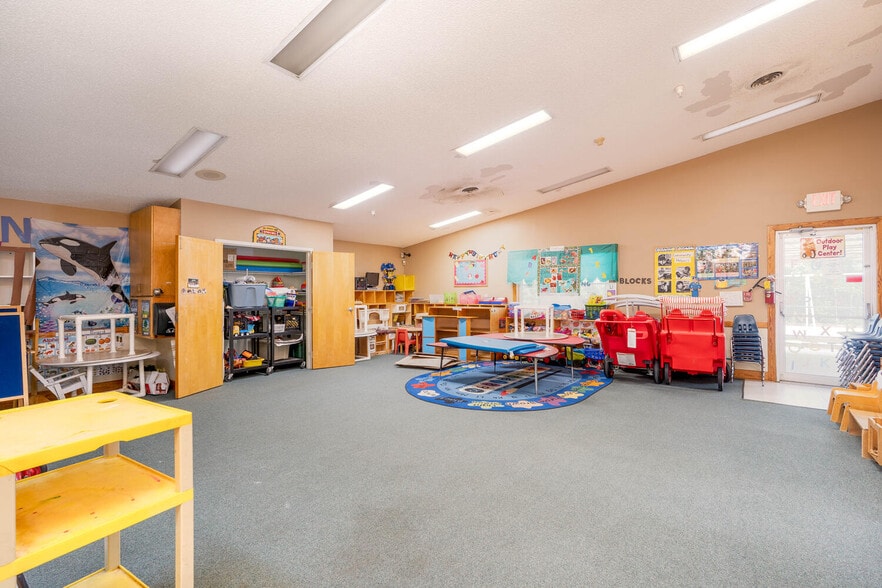 More Photos Of 2081 Mesa Valley Way, Austell Specialty For Sale