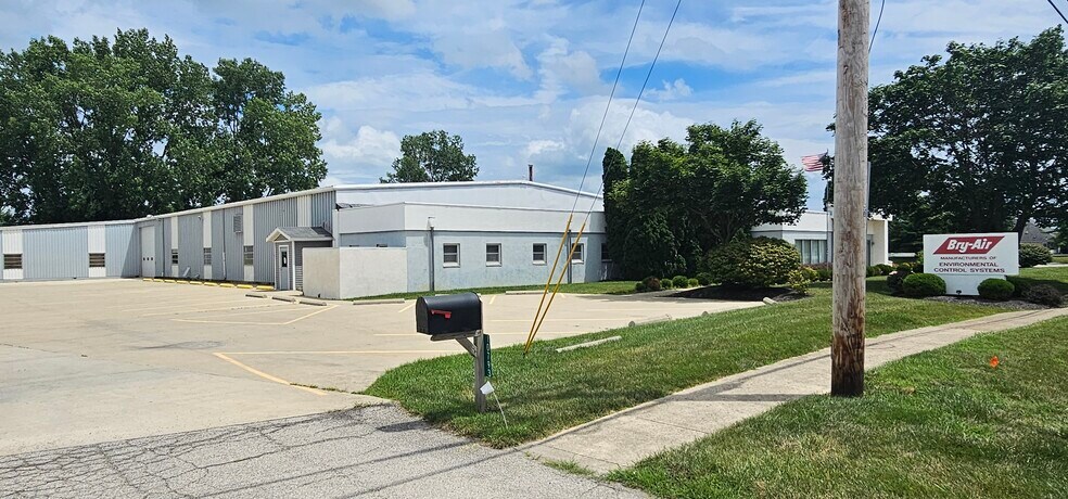 Primary Photo Of 10793 OH-37, Sunbury Warehouse For Sale