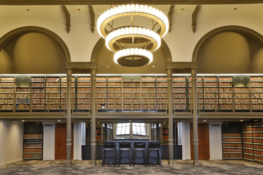 More Photos Of 190 S La Salle St, Chicago Office Residential For Lease