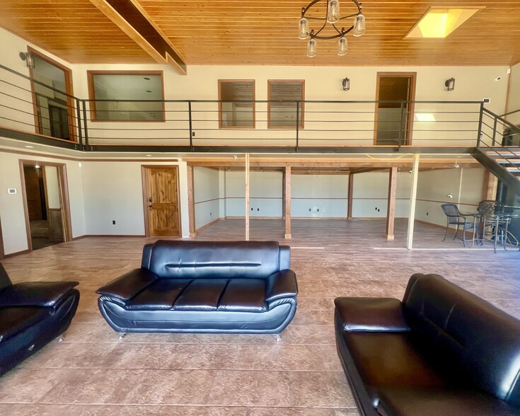 More Photos Of 12007 NE 23rd St, Choctaw General Retail For Sale