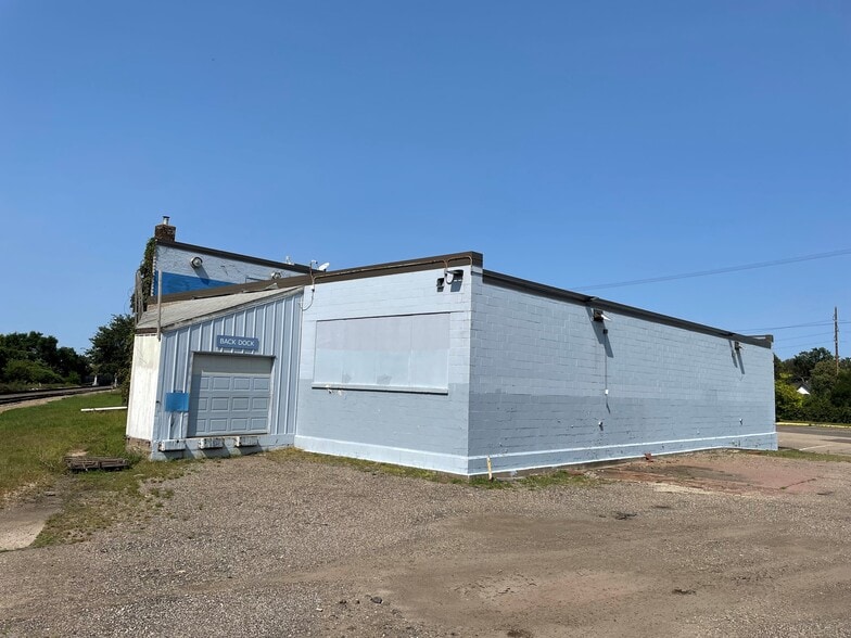 More Photos Of 1728 Concordia Ave, Saint Paul Showroom For Sale