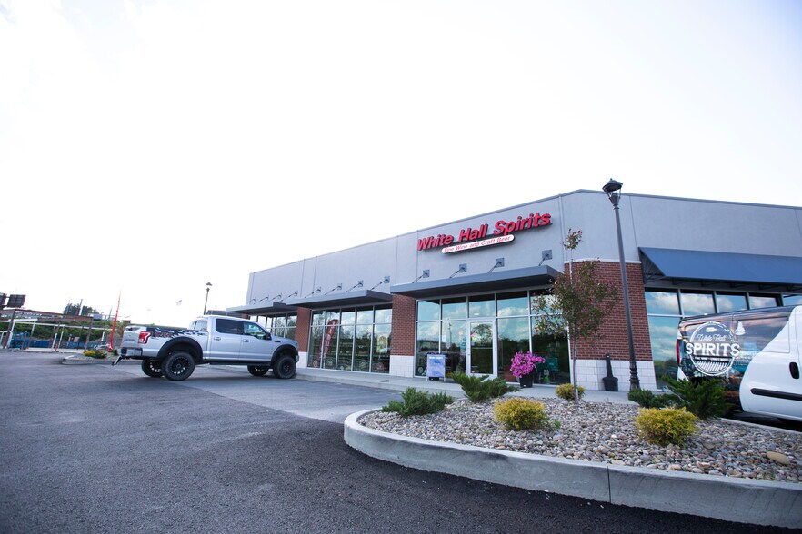 More Photos Of 2600 Middletown Commons, White Hall Unknown For Lease