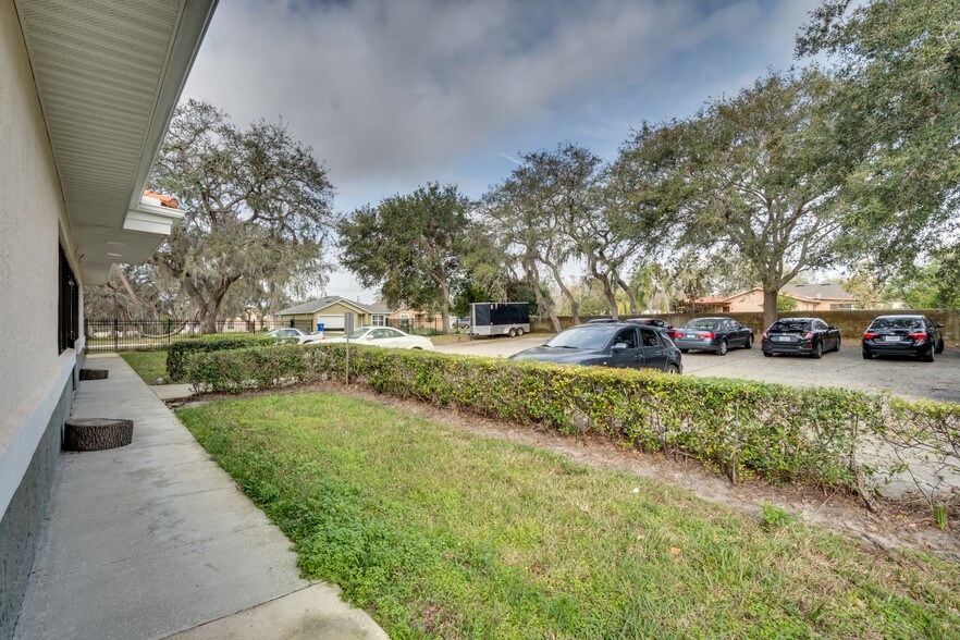 More Photos Of 1202 E Silver Star Rd, Ocoee Medical For Sale