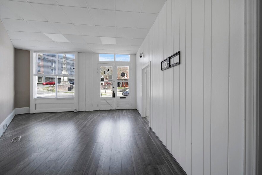More Photos Of 101 Gadsden St, Chester Storefront Retail Office For Sale