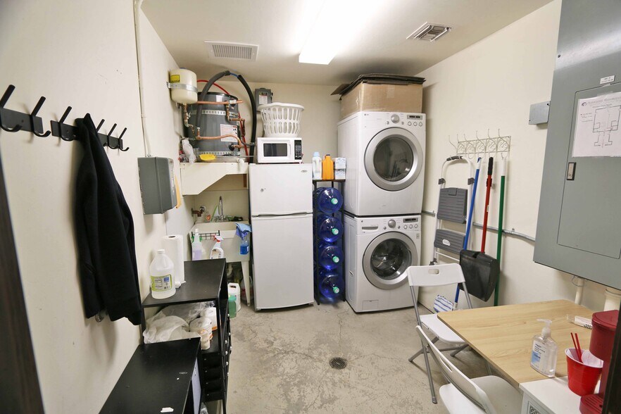 More Photos Of 2851 S Avenue B, Yuma Medical For Sale