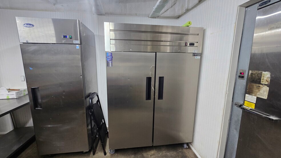 More Photos Of 4021 Acton Hwy, Granbury General Retail For Lease