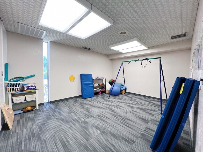 More Photos Of 5300 N Meridian Ave, Oklahoma City Medical For Lease