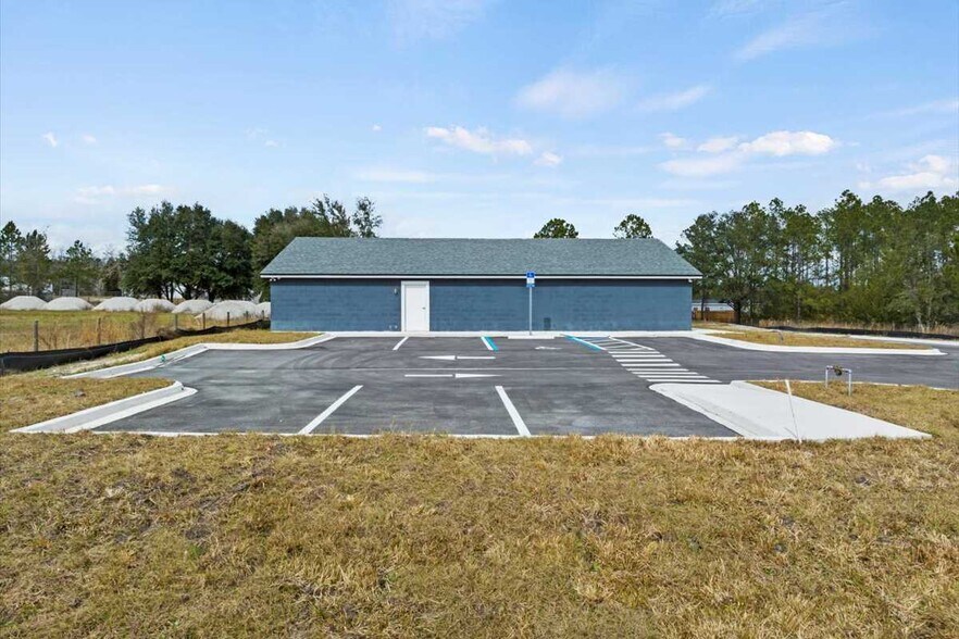 More Photos Of 4170 County Road 218, Middleburg Medical For Sale