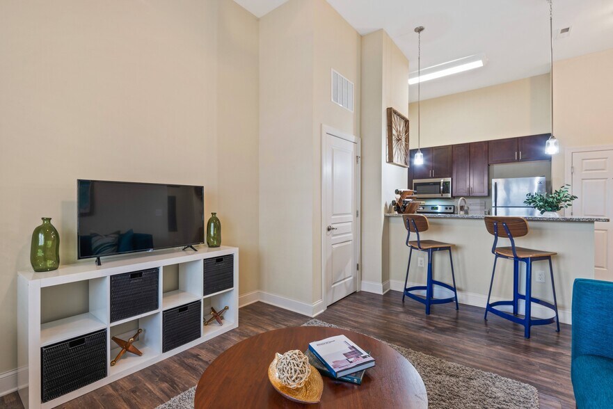 More Photos Of 9336 Kings Parade Blvd, Charlotte Apartments For Lease