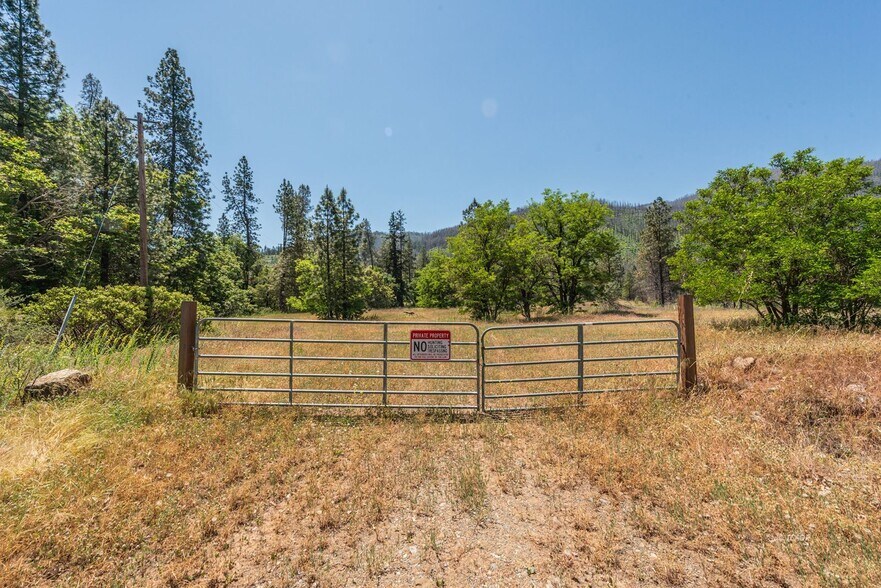 More Photos Of 200 Dutch Creek Rd, Junction City Land For Sale