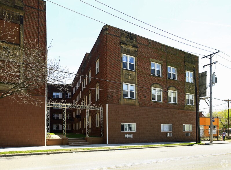 More Photos Of 14012 Lakeshore Blvd, Cleveland Apartments For Sale