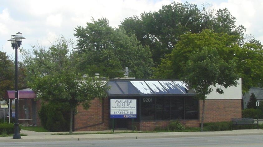 Primary Photo Of 9201 N Waukegan Rd, Morton Grove Medical For Sale