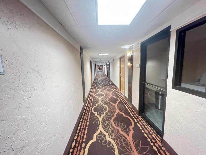 More Photos Of 560 Silverthorne Ln, Silverthorne Hotel For Sale