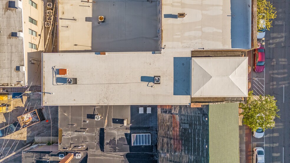 More Photos Of 33 N Sandusky St, Delaware Storefront Retail Office For Lease