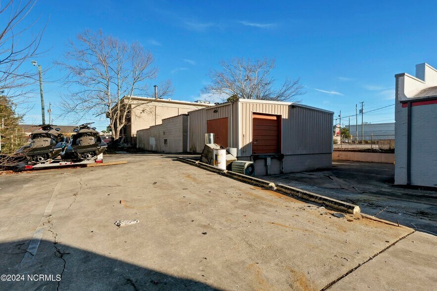 More Photos Of 813 S 16th St, Wilmington Office For Lease