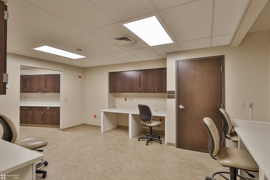 More Photos Of 2346 Jacksonville Rd, Bethlehem Medical For Sale