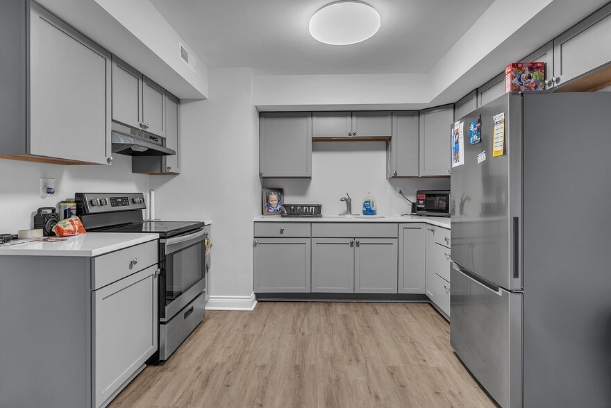 More Photos Of 9201 Kennedy Ave, Highland Apartments For Sale